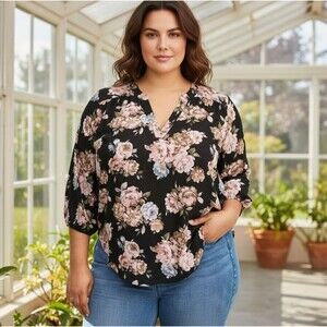 Torrid Harper Blouse 3X 22 24 Black Floral Georgette V-Neck 3/4 Sleeve Elastic